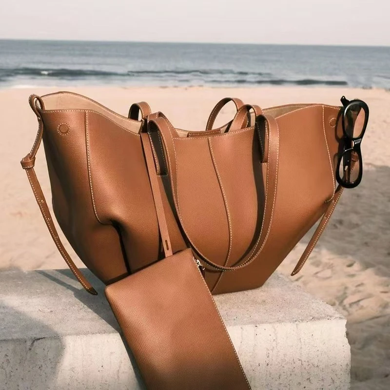 Sac à main à bandoulière simple en forme d'aile de grande capacité pour femme, adapté au déplacement et au shopping