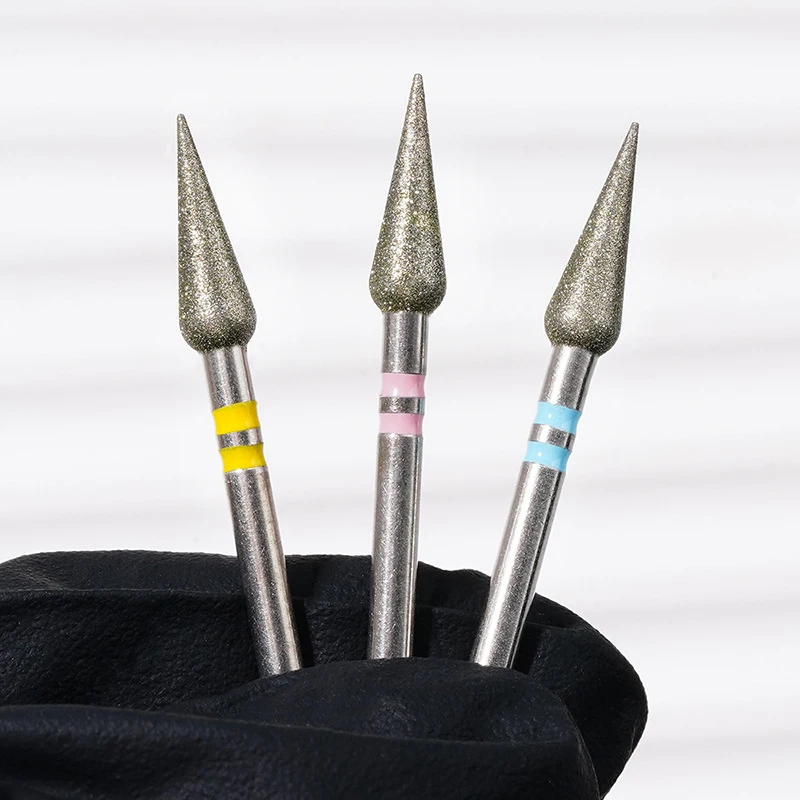 Punta da trapano per unghie pulita con cono affilato Punta in metallo duro professionale per la rimozione dello smalto gel Strumenti per manicure durevoli Nail Techs