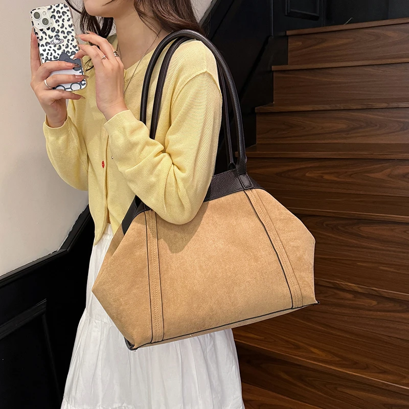 حقيبة كتف نسائية جلدية فاخرة كلاسيكية مصممة على الموضة حقيبة يد كروس أنيقة للمعيشة العصرية اليومية