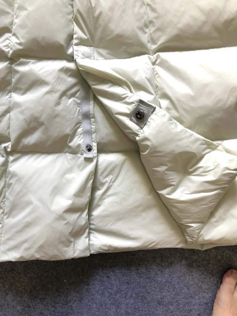 Luxury 90% white duck down jacket waistcoat for women Oversized Winter Thickened fluffy Hooded vest Overcoat INKEO 2O136