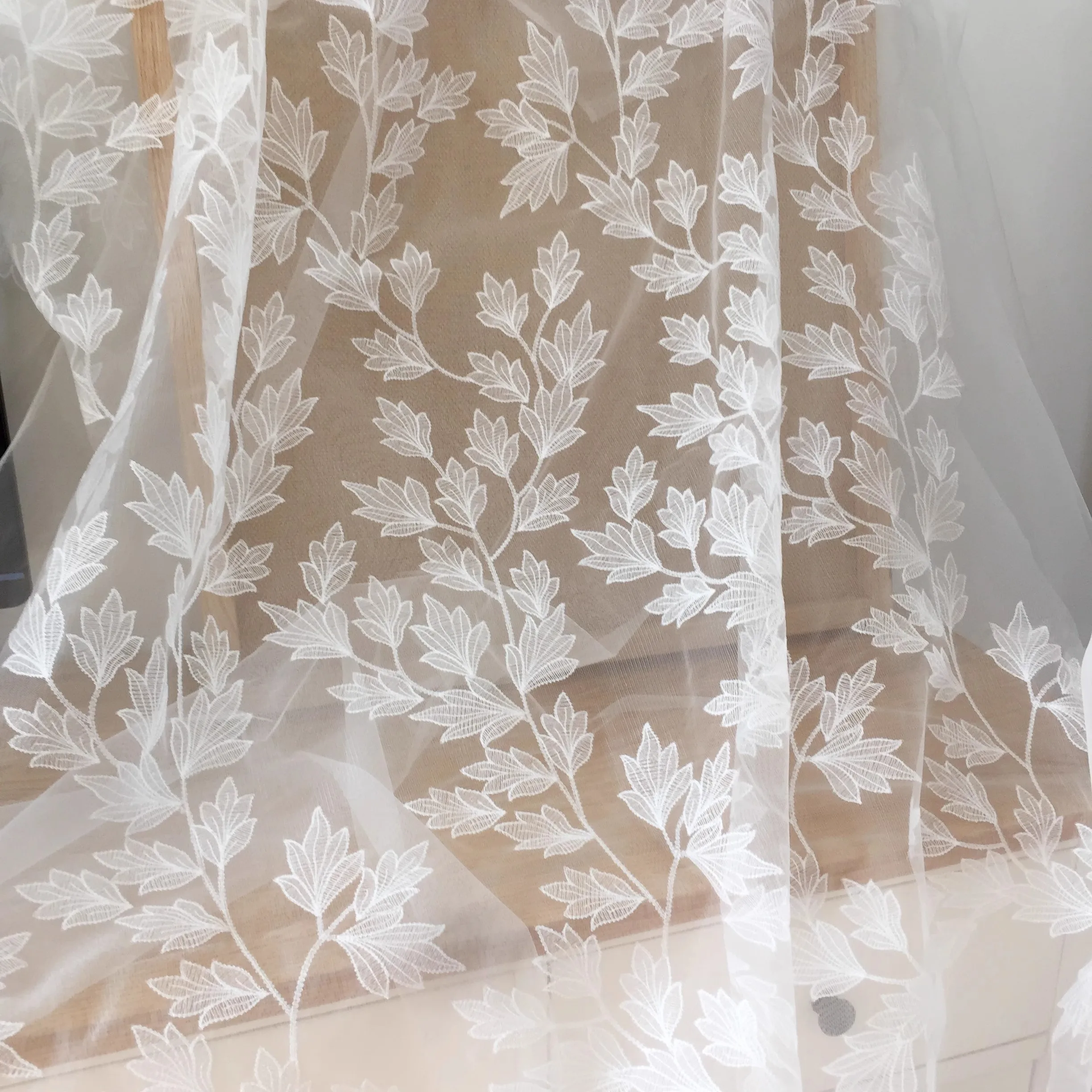 

1 ярд рыбья шелковая нить в виде листьев кружевная ткань для одежды DIY высококачественные аксессуары для свадебного платья ткань