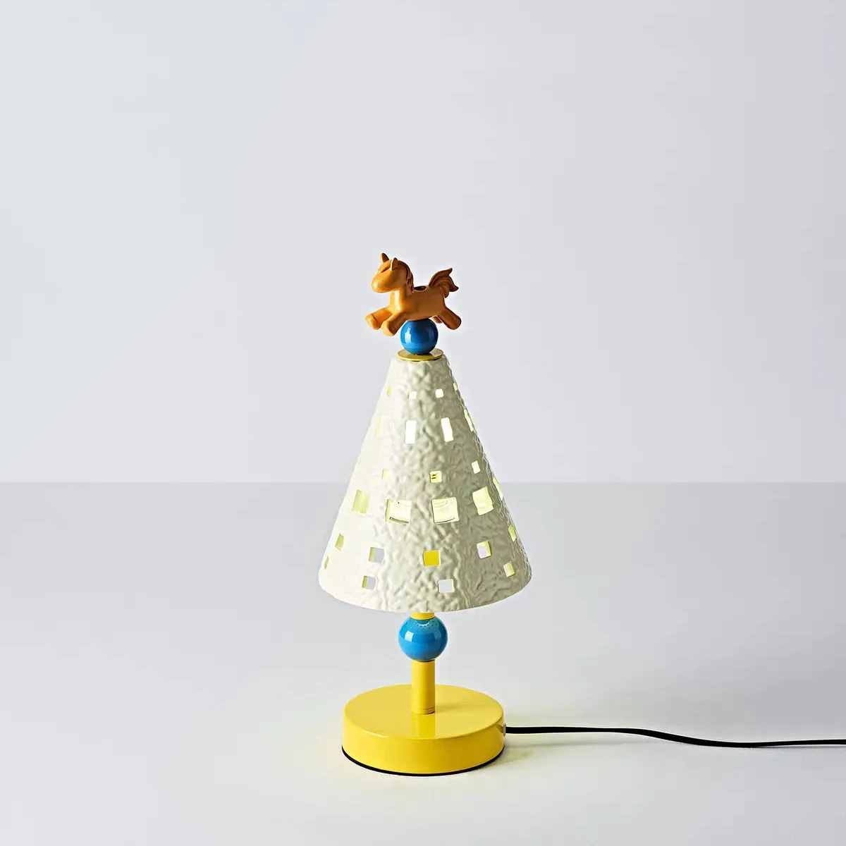 French-style creamy bedroom bedside creative little horse living room room colored table lamp