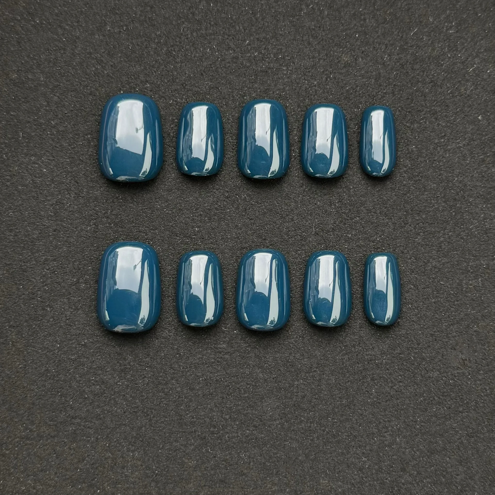 10 pçs artesanal unhas falsas arte simples vermelho cor sólida curto ballet imprensa em unhas ponta wearable aurora design redondo conjunto de unhas falsas