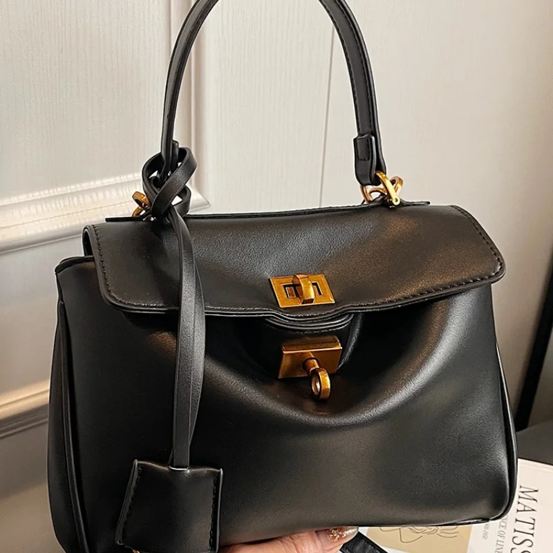 

Luxury Brand Women Messenger Bags Soft Leather Brown Suede Hand Held Totes Gold Buckle Women Shoulder Bags Lady Trend Satchel