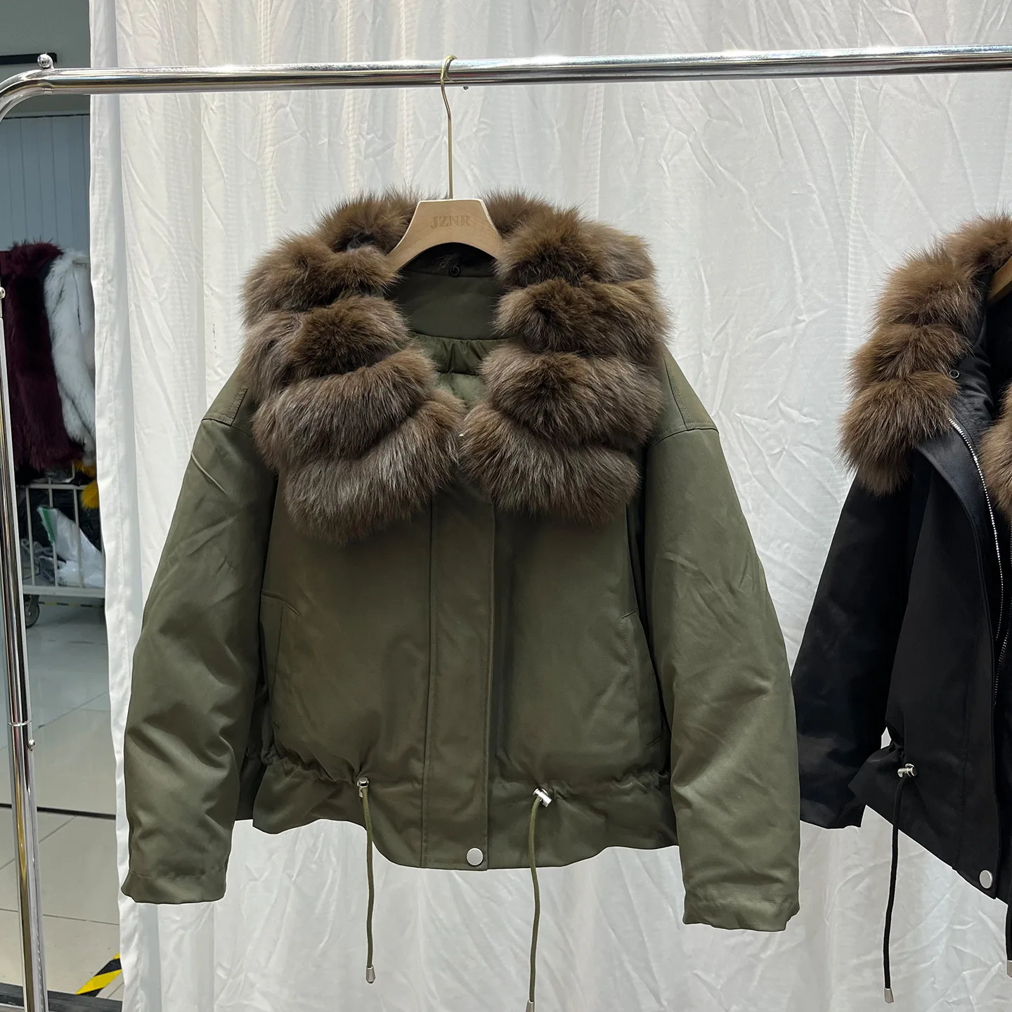 Winter Thicken White Duck Down Outwears Women Natural Large Fur Collar Parker Down Jacket Female Warm Drawstring Short Jacket