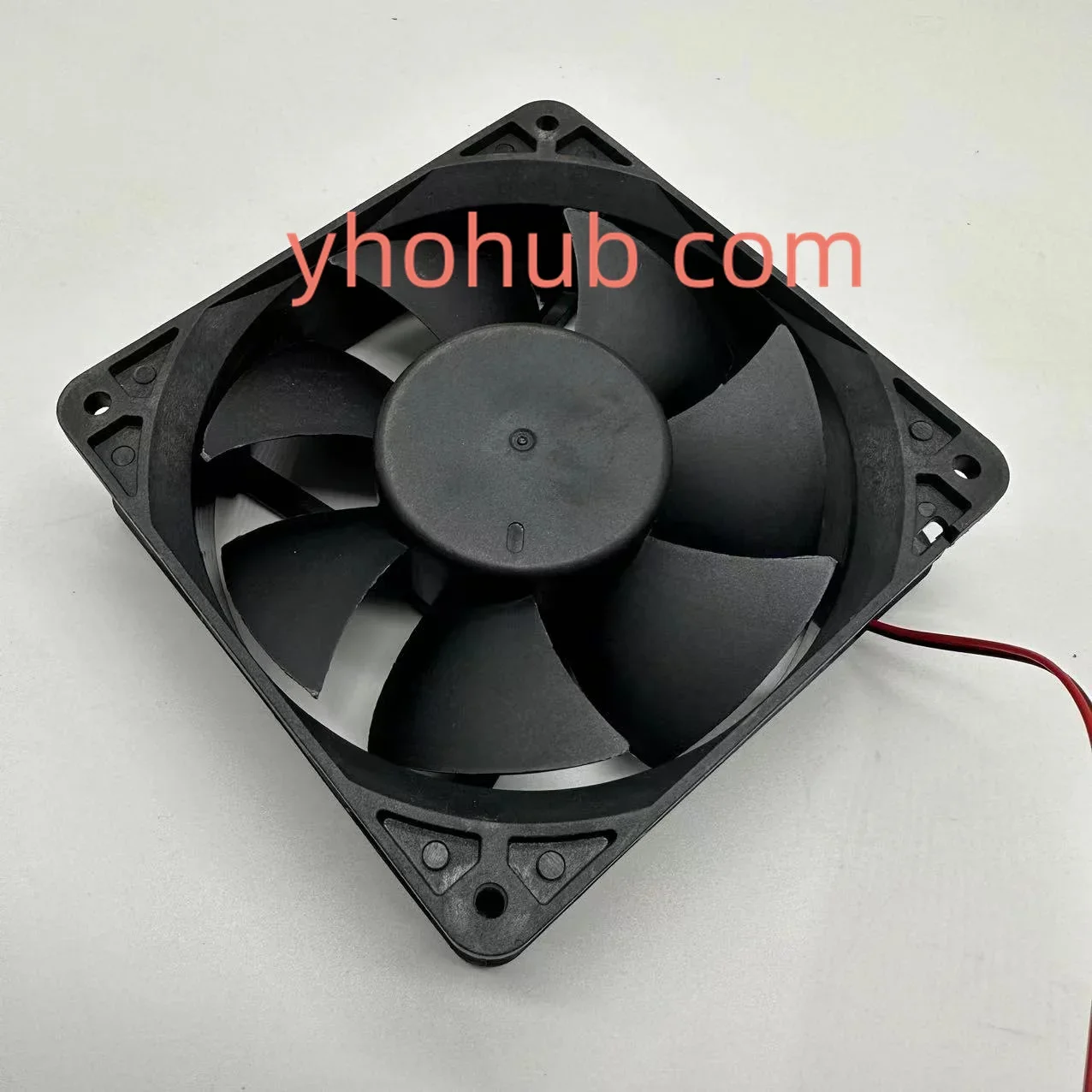 Jamicon JF1238B2UR-R DC 24V 0.46A 120x120x38mm 2-wire Server Cooling Fan