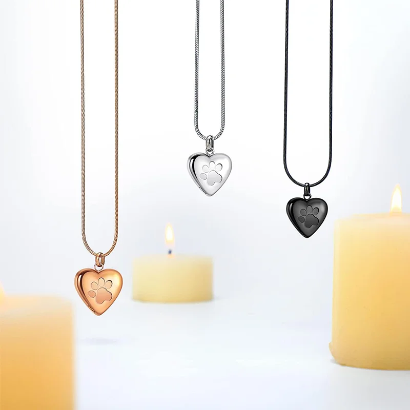 Paw Prints Stainless Steel Pet Heart Urn Necklace Pet Urn Dog Ashes Memorial Souvenirs Cremation Jewelry