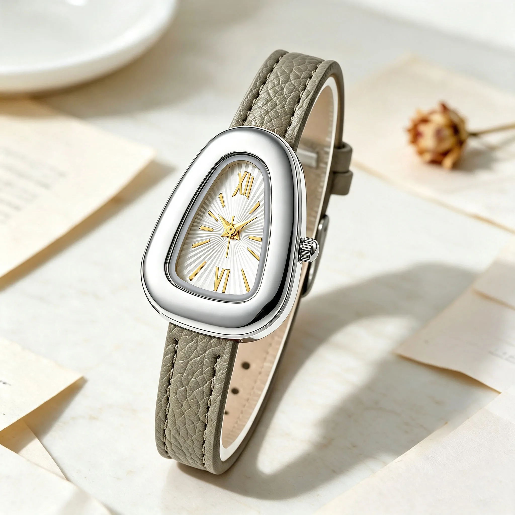 Vintage Irregular Curved Oval Women Quartz Watch Sunburst Dial Leather Strap Elegant Ladies Watches