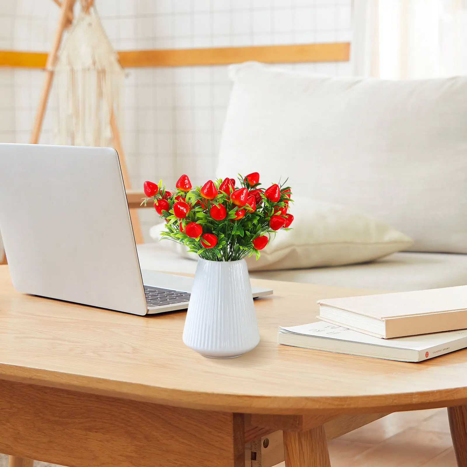 

Plastic Strawberry Branch 3pcs Fake Strawberry Decor Red Artificial Stem Bunch for Party Home DIY Decoration Faux Fruit Adorn