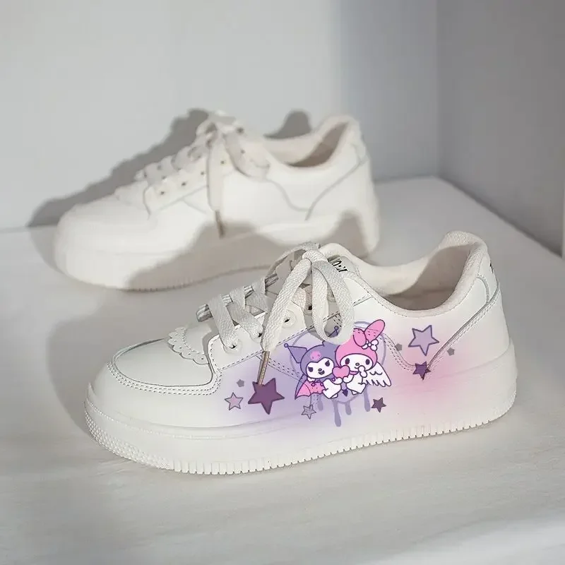 Sanrio Kuromi handbemalte Skateboard-Schuhe Mymelody neuer koreanischer Stil Mädchen atmungsaktive Schuhe vielseitige kleine weiße Studentenschuhe