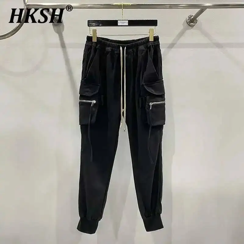 HKSH Męskie spodnie Tide Dark Large Pocket Strap Casual Safari Style Cargo Pants Slim Fashion Trendy Elastic Waist Trousers Cotton HK1379