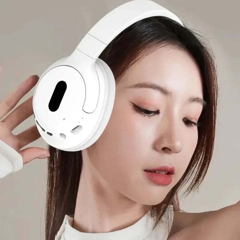 Max pro P7 Bluetooth Headphones Over-Ear Noise Reduction 8-Hour Battery Life Plastic Material Portable Audio Headsets