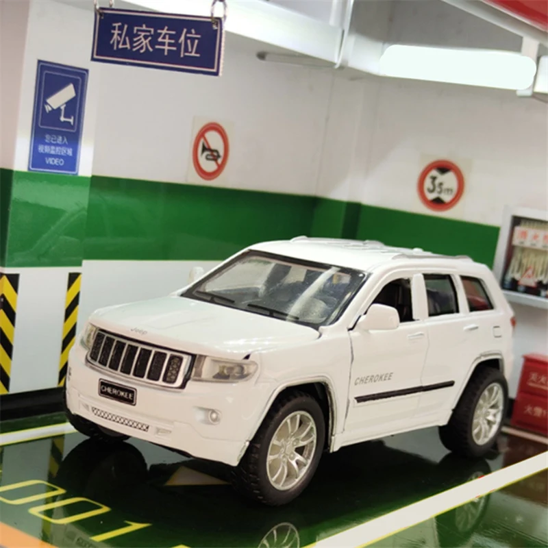 1:32 Grand Cherokee Compass Alloy Off-road Vehicles Car Model Diecast Metal Car Model Simulation Sound Light Childrens Toys Gift