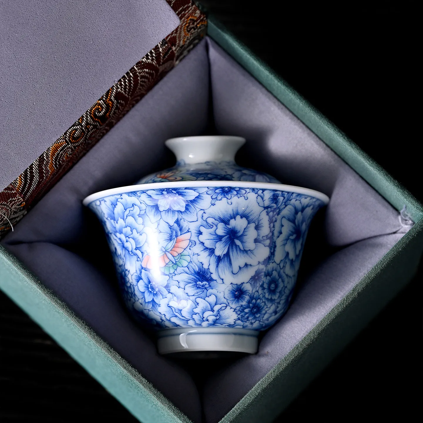 Blue and White Flower Handcrafted Egg-Shell Million 2 Tureen Not Hot Hand Tea Brewing Bowl Household Ceramic Cup Small Size