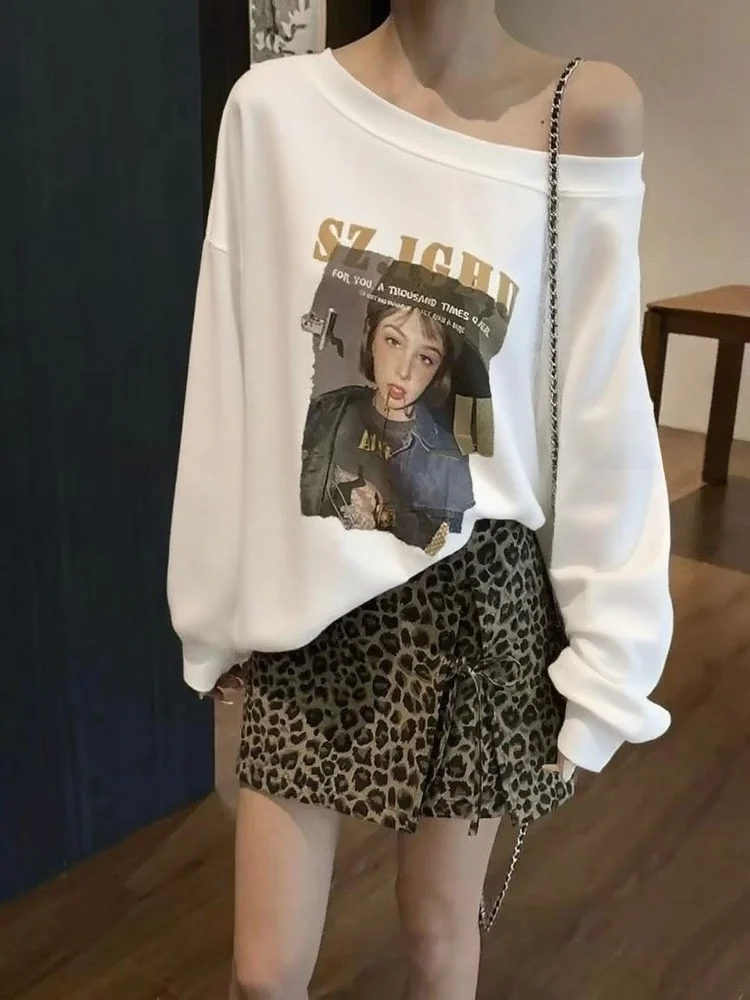 

Свободный свитшот с открытыми плечами для женщин, с американским ретро-принтом, осенняя новинка, универсальный повседневный топ в стиле Dongda Gate