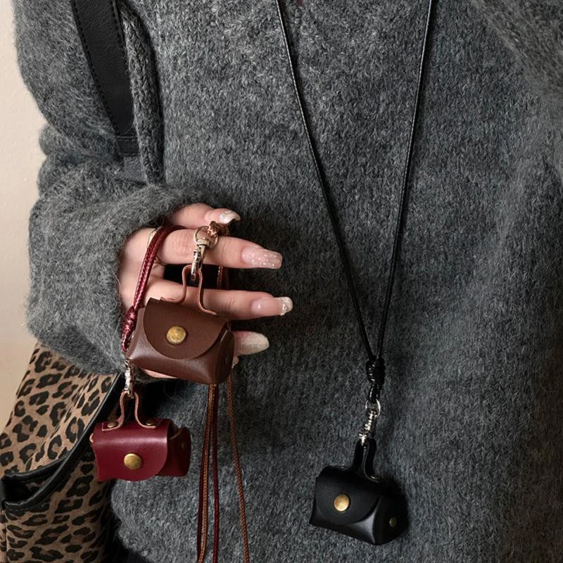 Creative Vintage Mini Coin Purse Necklace For Women Cool Small Pendant Headphone Cover Compact Long Rope Sweater Chain Gifts