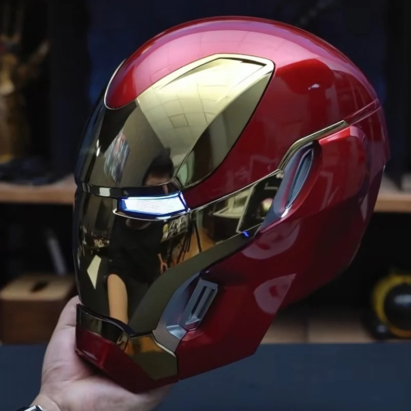 

Железный человек MK50, фигурка 1:1, носимая маска Cos, голосовая активация, деформационный шлем вокруг анимационных производных моделей, игрушка в подарок для мальчика