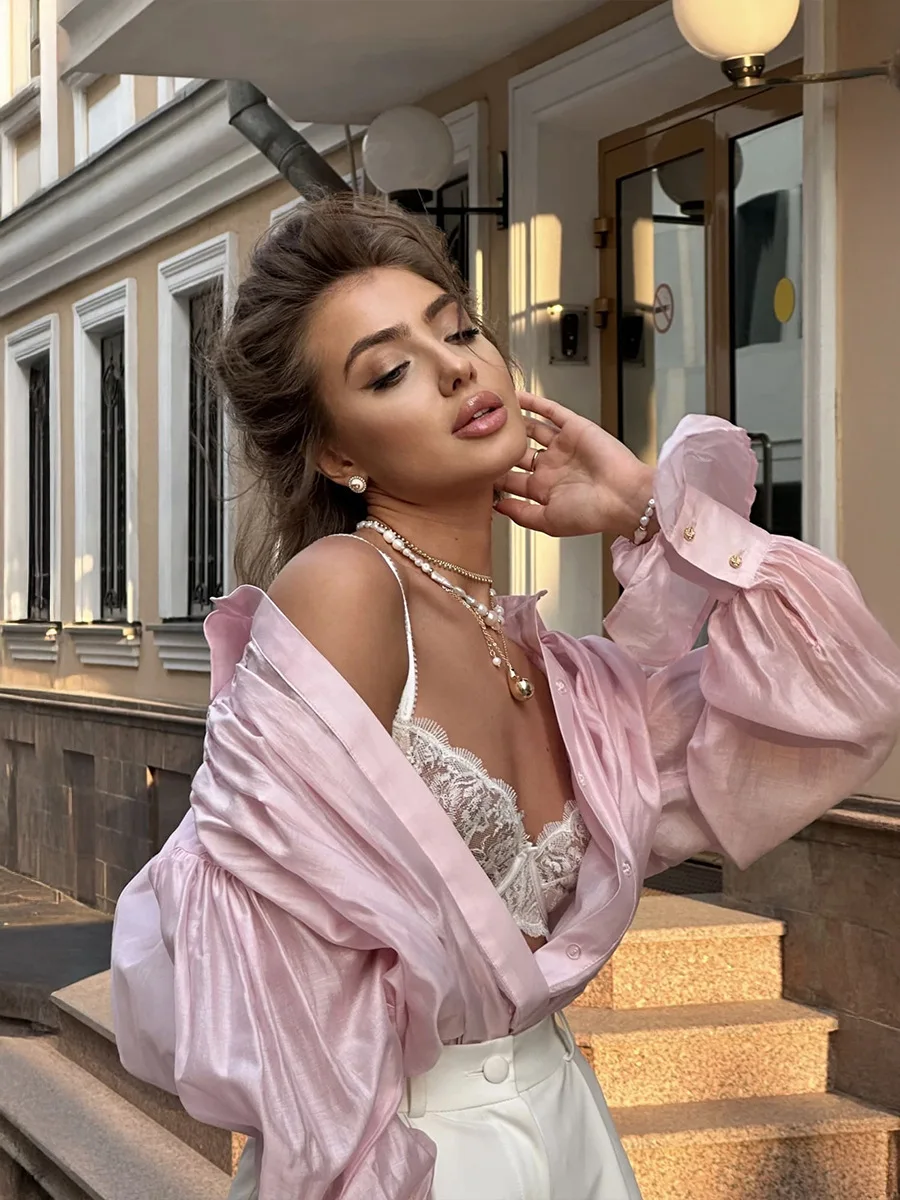 Französisch Stil Satin Übergroße Blusen Mode Chic Frauen Revers Laterne Hülse Shirts High Street Büro Dame Lose Blusen Weiß