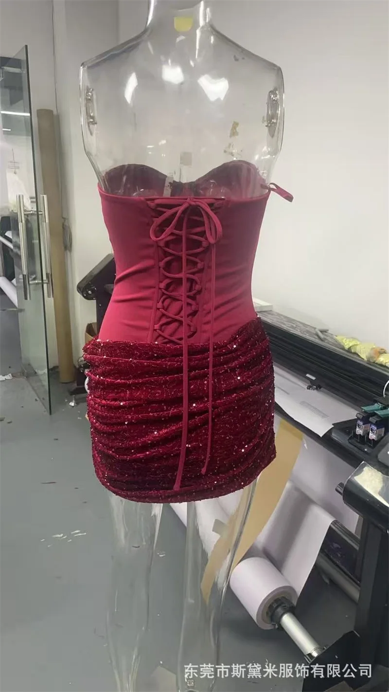 Glitzerndes Burgunder-Abschlussballkleid mit Schal, sexy, ärmellos, mit Schnürung am Rücken, kurzes Mini-formales Hochzeitsabend-Robe, Party-Brautkleid