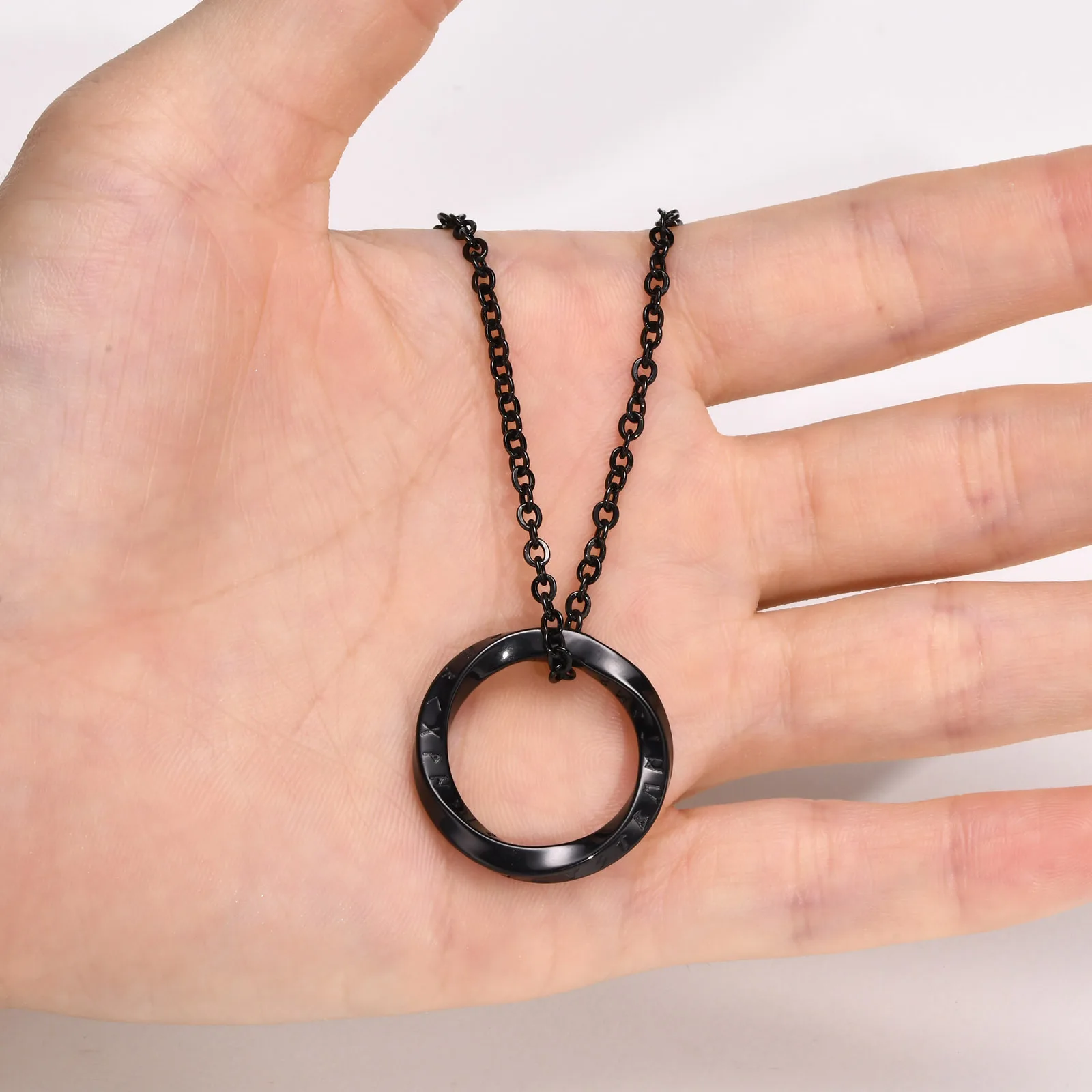 Nordische Wikinger-Anhänger-Halsketten für Männer und Frauen, gedrehter Edelstahl-Schmuck, Dreieck-Charm, geometrischer Kragen, Party-Geschenk – Detail 10
