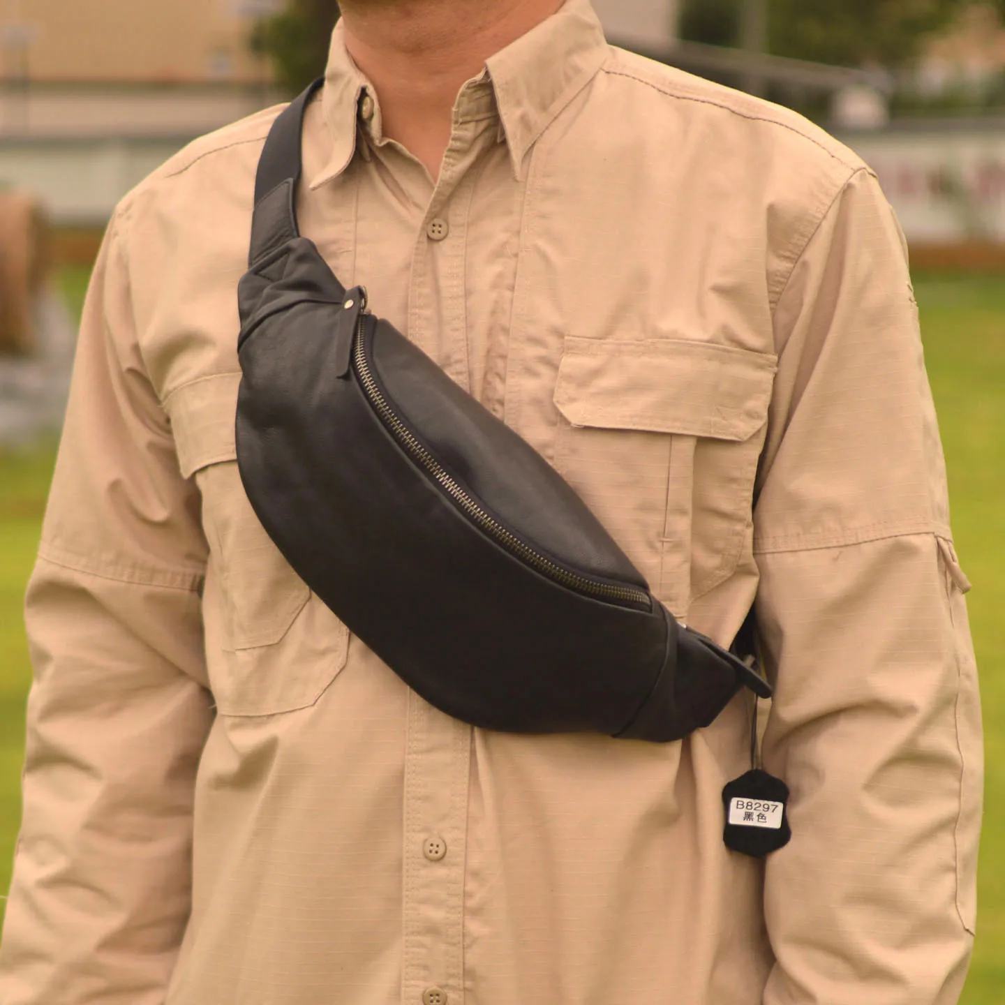 sac-de-poitrine-en-cuir-souple-fait-main-forme-arquee-fermeture-eclair-metallique-sangle-reglable-decontracte-fonctionnel-pour-homme