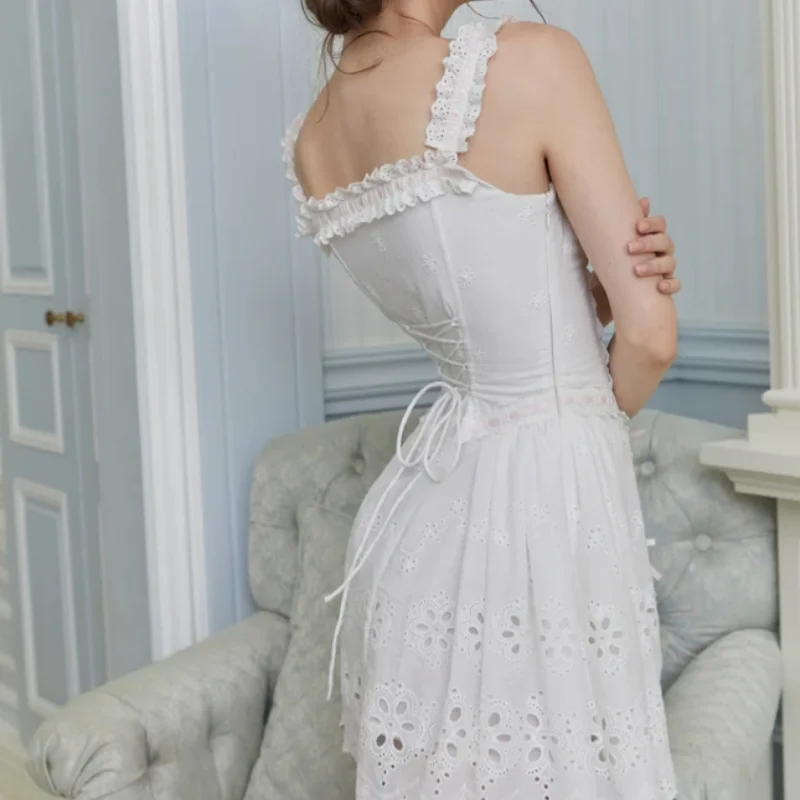 Women\'S Embroidered Yarn Evening Dress Elegant Sleeveless Formal Occasion Party Dress Pleated And Calf Length Dress