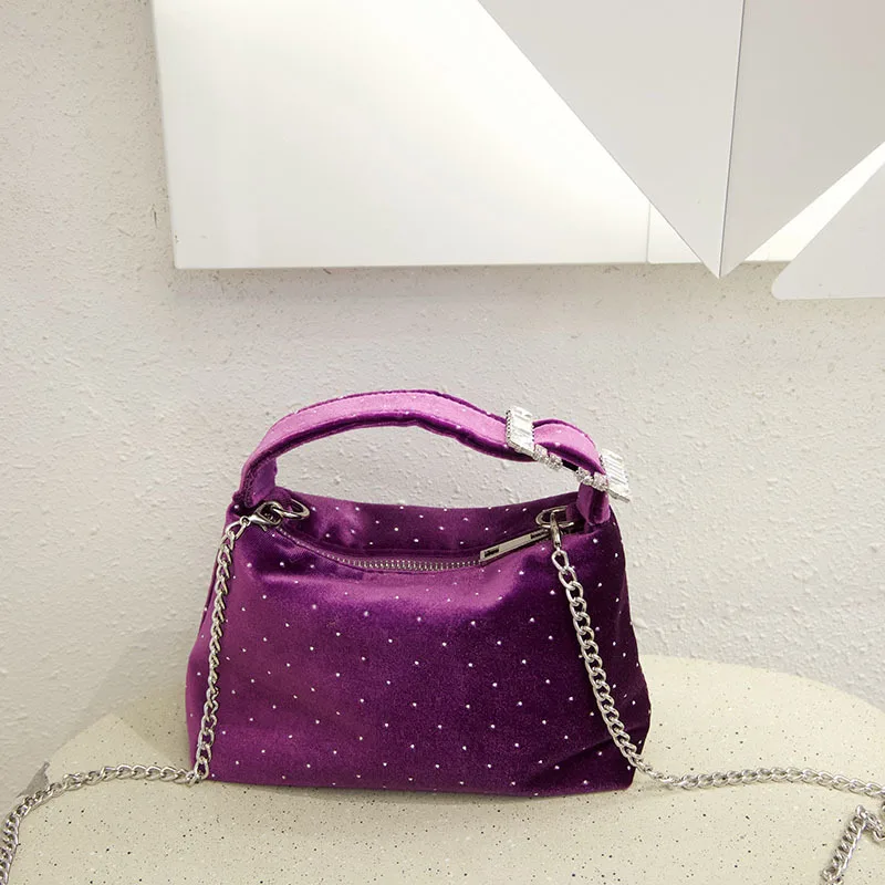 

Модная ретро-сумка-пельмень из бархата с контрастными вставками в горошек, универсальная, на плечо или подмышку, премиум-класса