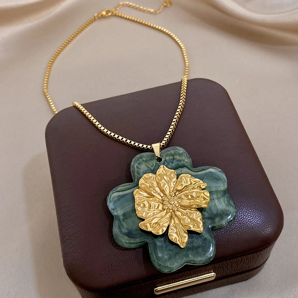 Greatera Green Marble-patterned Golden Three-dimensional Relief Flower Necklace High Quality Waterproof Stainless Steel Jewelry