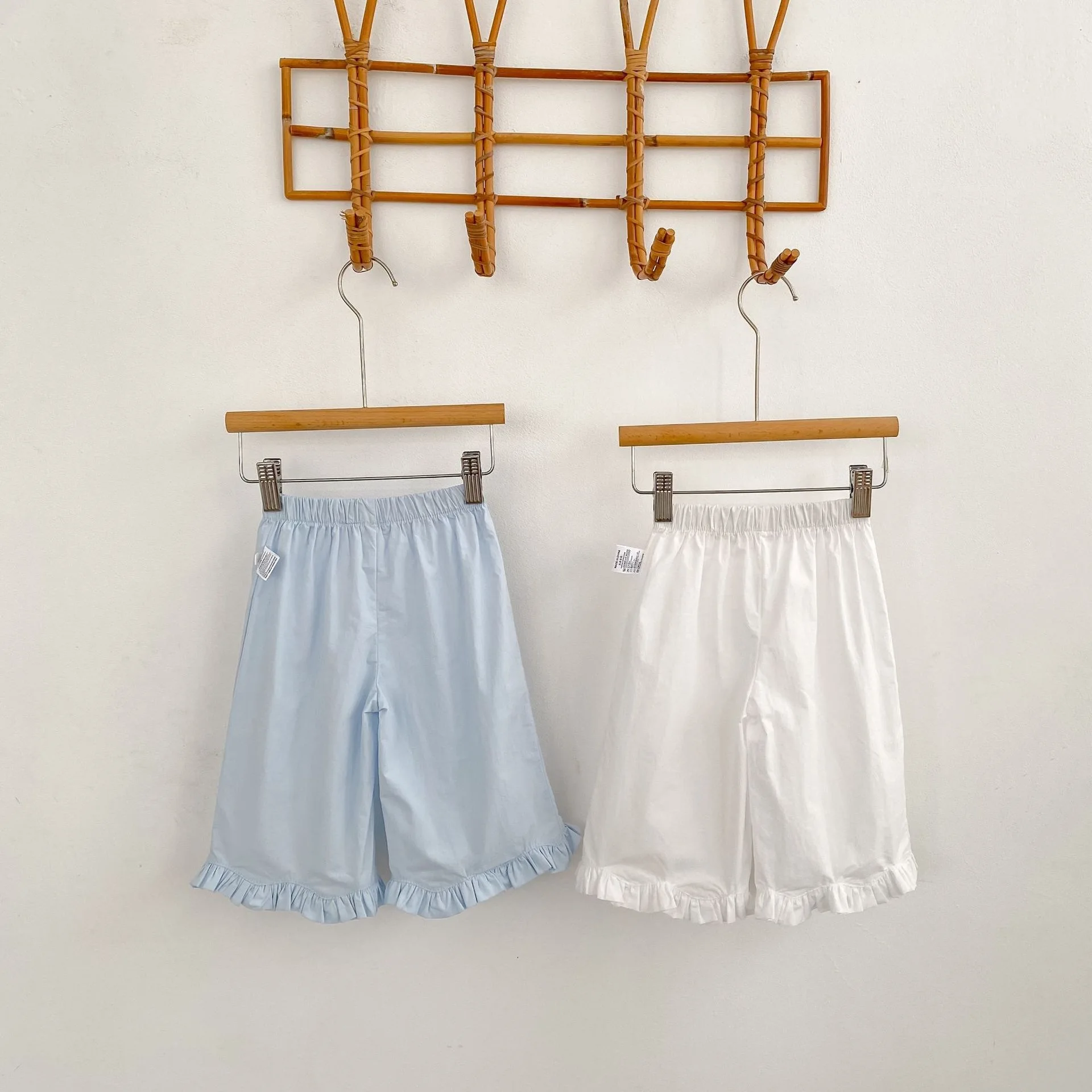 Girls' Flared Pockets with Ruffles, New Korean Style Sweet Flare Pants, Loose Fit, Breathable, Versatile Casual Pants for Kids