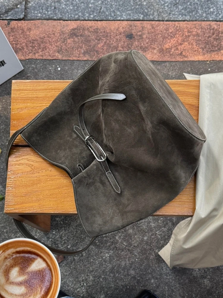 

Замшевая сумка-мешок в стиле ретро, большая сумка Capaci для пригородных поездок на одно плечо, повседневная простая сумка с мягкой ручкой для молодых женщин