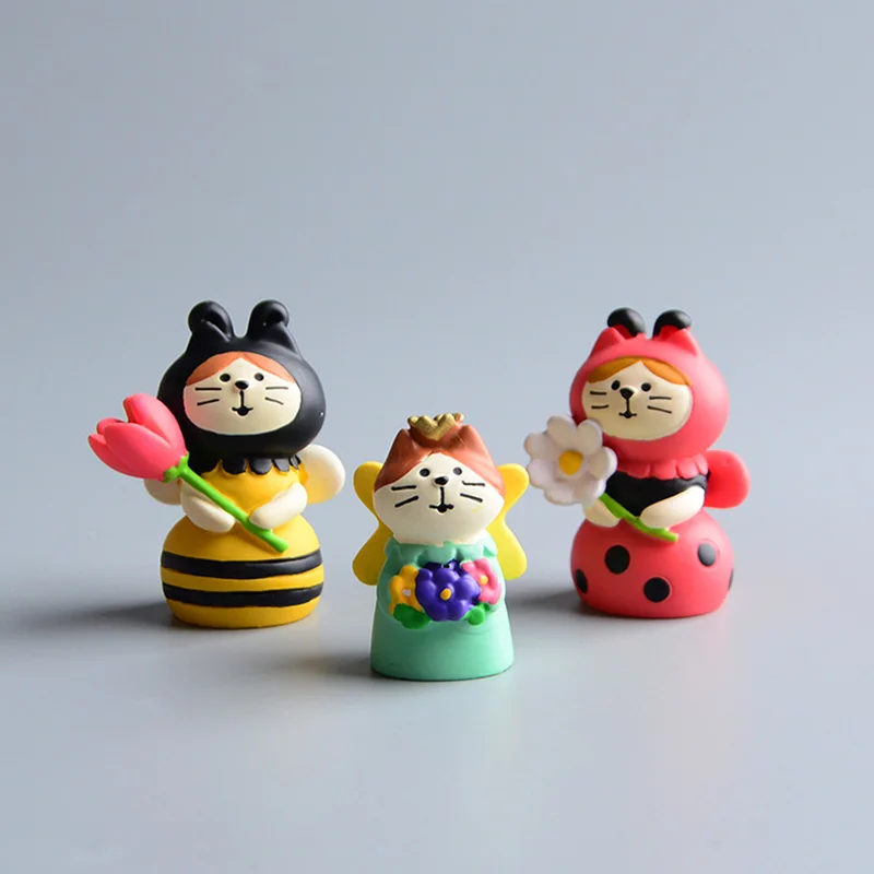 Creative Miniature Figures Bee Ladybug Hedgehog Rabbit Cats Decoration Resin Craft Home Decor Figurine for Kids Gift Dolls Toys