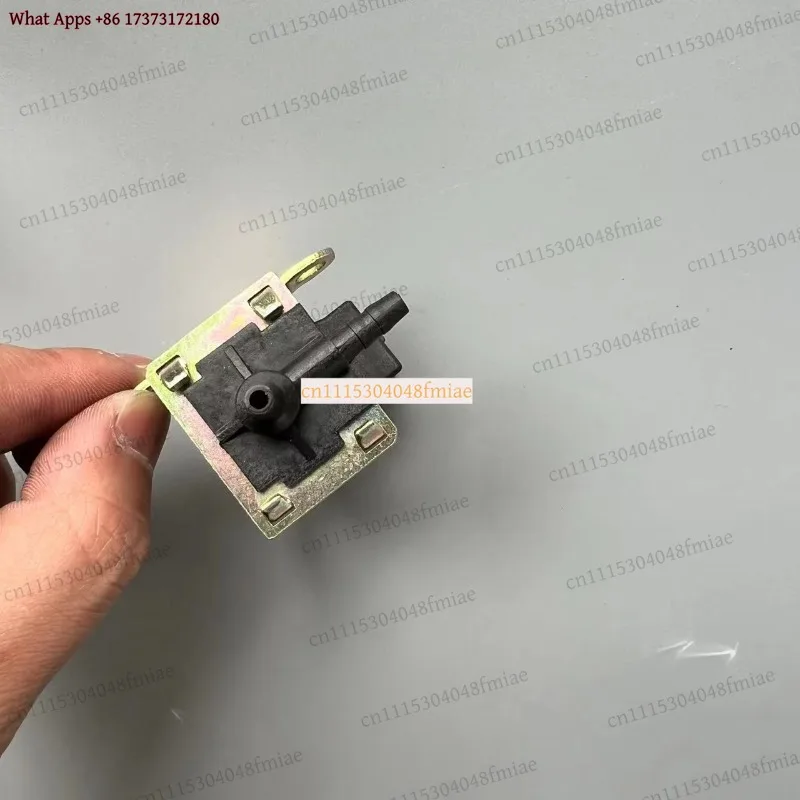 High Quality Vacuum Electromagnetic Solenoid Valve for VW Jetta Passat B5 A4 A6 026906283H 026 906 283 H Auto Parts