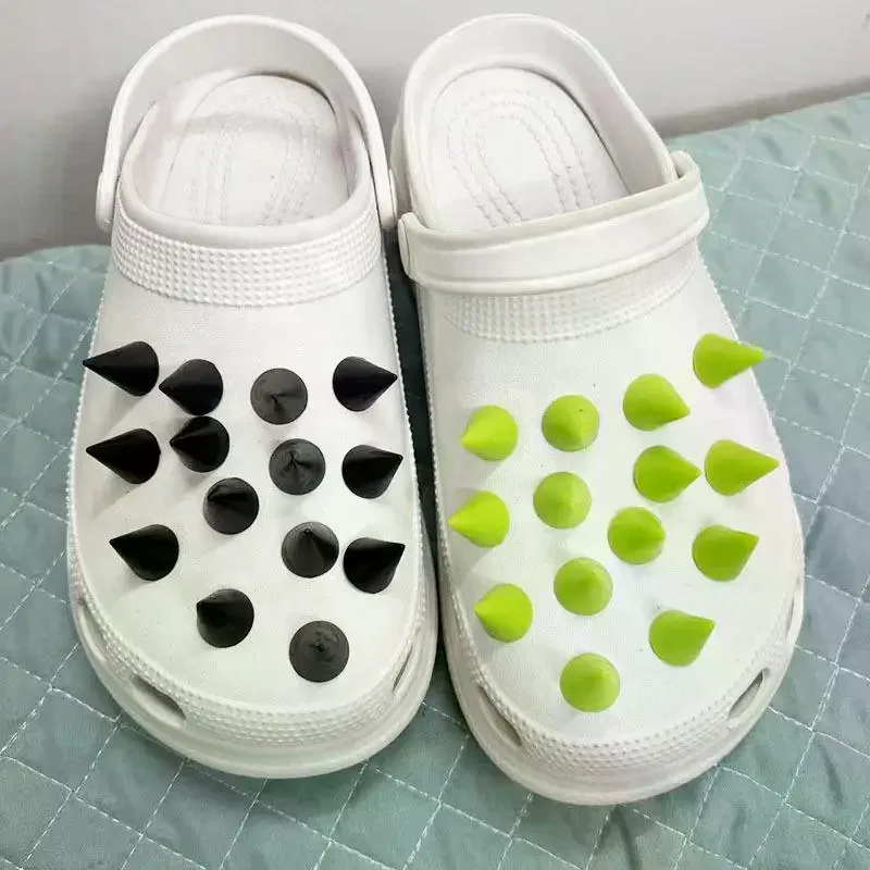 10 Pcs Novelty Funny Punk PVC Shoe Charms Multi-color Rivet Garden Shoes Upper Accessories Unisex Sandal Buckle Decorate Clog