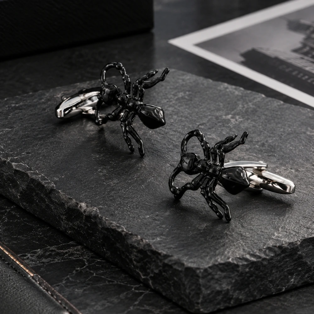 Black Ant Cufflinks Insect Animal Design Enamel Metal Men French Shirt Cuff Links Unique Suit Cufflink Accessories Gift