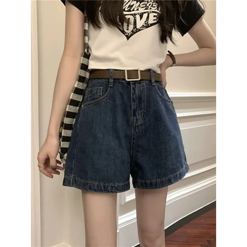 Pantalones cortos de mezclilla de pierna ancha de cintura alta para mujer 2025 nuevos pantalones calientes versátiles de verano con personaje de chica picante