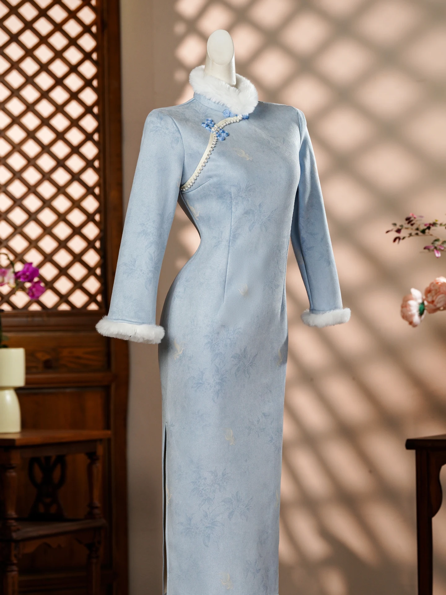 

Синее зимнее платье-ципао с цветочным принтом для женщин, повседневное, в китайском национальном стиле, длинное, размер S, для молодых женщин, придающее элегантность.