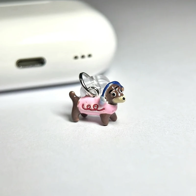 

Cute 3D Dachshund Puppy Phone Dust plug Accessories Decoration Hanging Pendant for iPhone for Samsung Type-C Charging Port