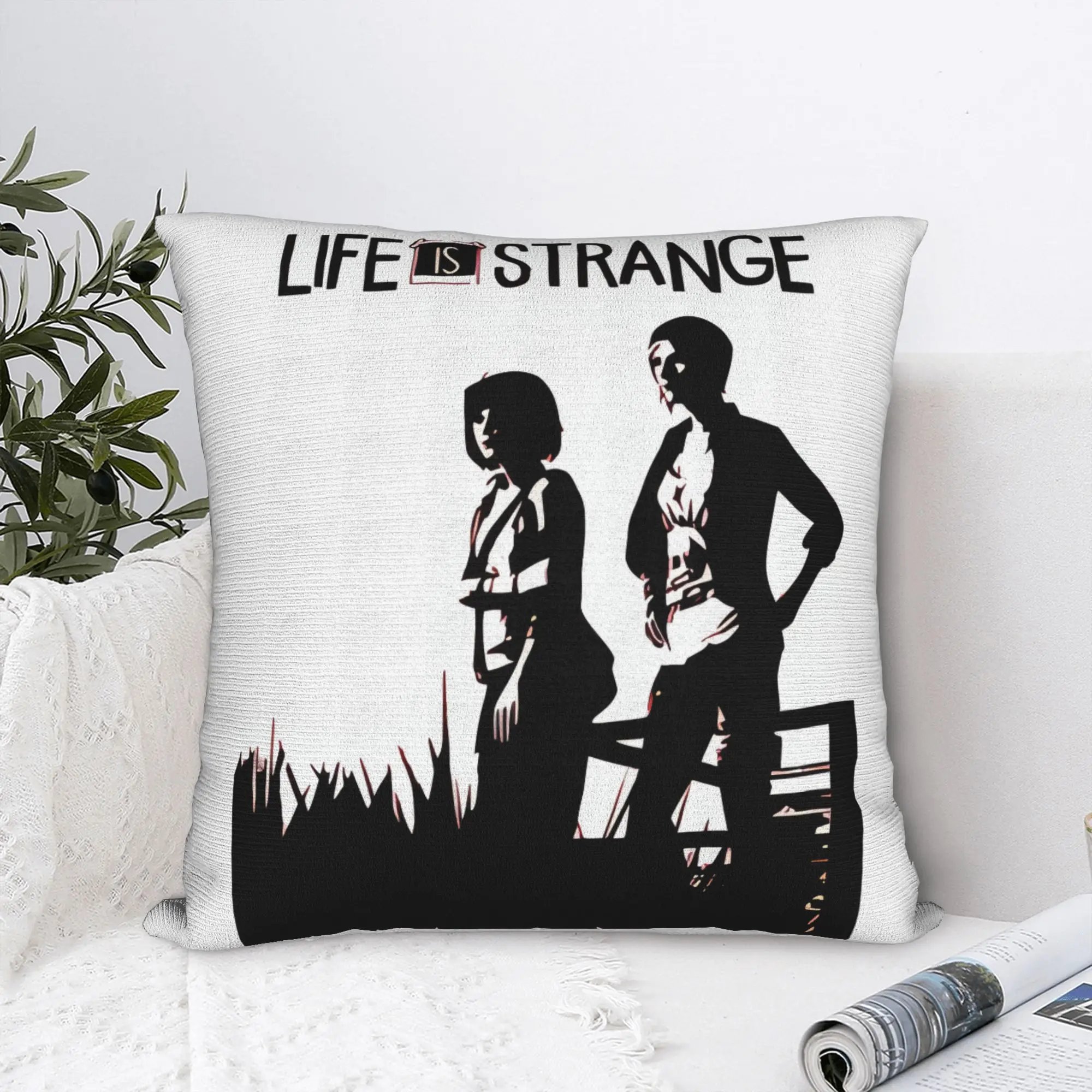 Life is Strange Max Caulfield and Chloe Price Pillow Case  Graphic Pillow Cover For Office Car Home Decor Fashion Pillowcases