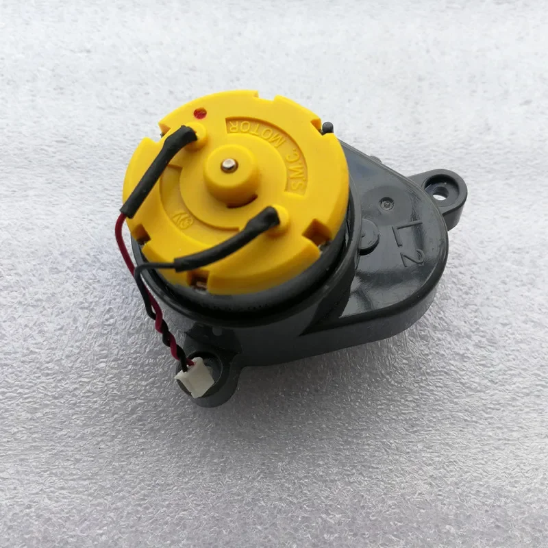 1pcs Robot cleaner Left Side Brush Motor for ilife A4S parts ilife A4 A40 A6 X620 X432 T4 Robot vacuum cleaner parts replacement