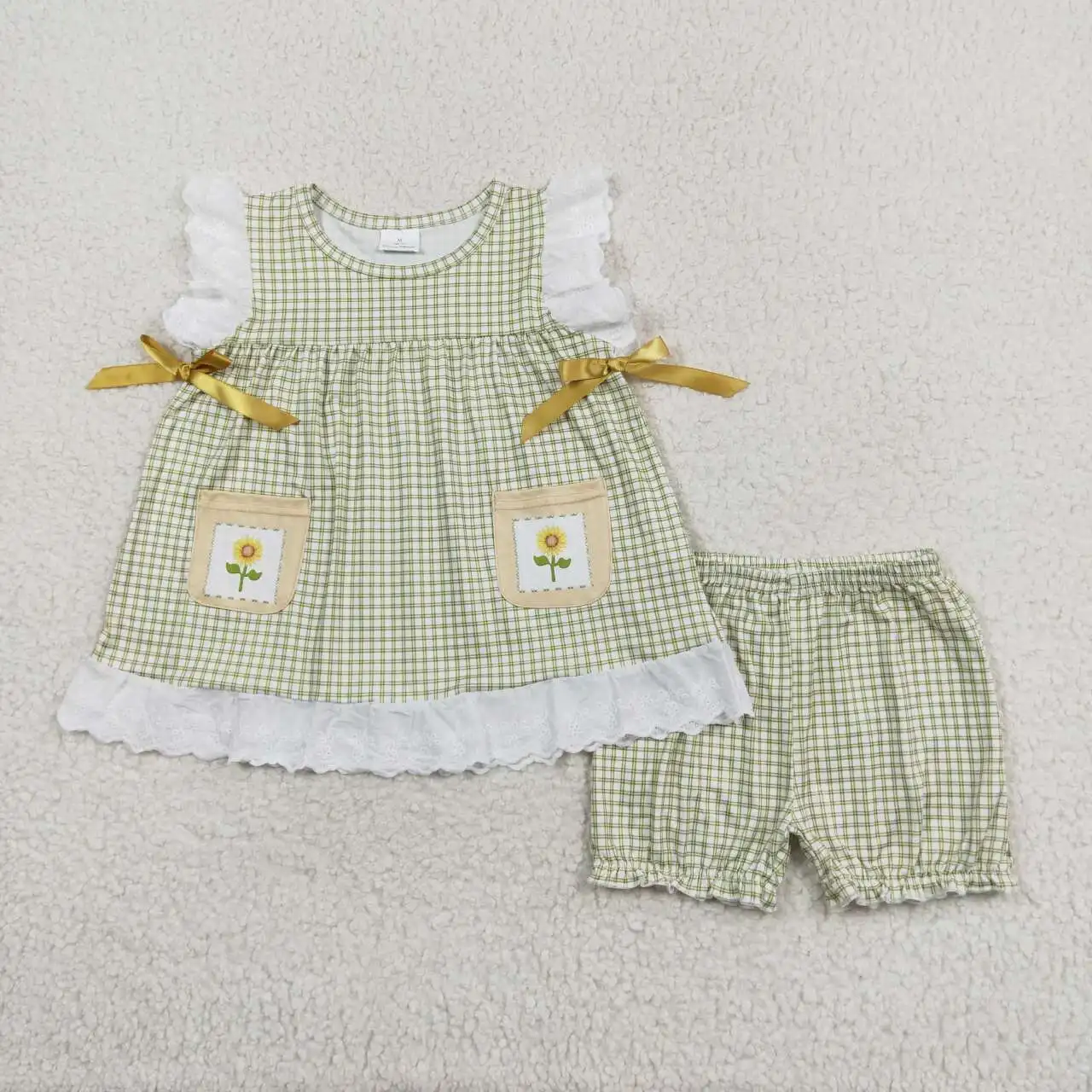 

Wholesale boutique baby girls sunflowers clothing Toddlers summer Outfits Baby kids Short Sleeves shorts plaid Clothes hot sale