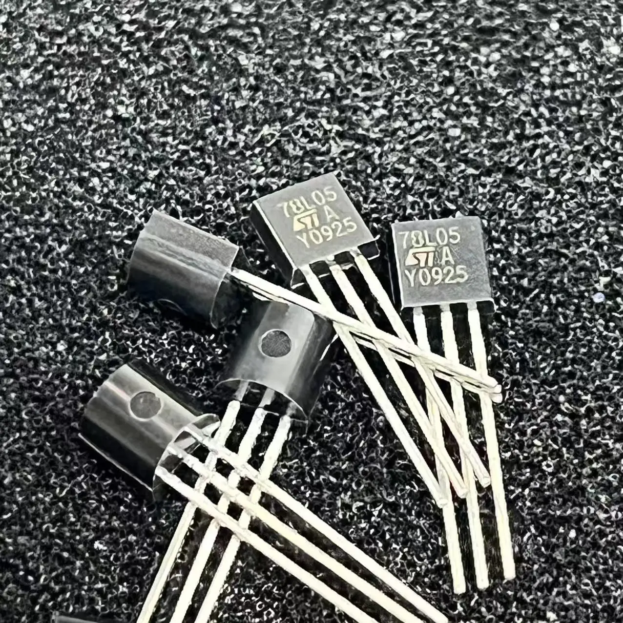 78L05ACZ 78K05 TO-92 New Original In Stock