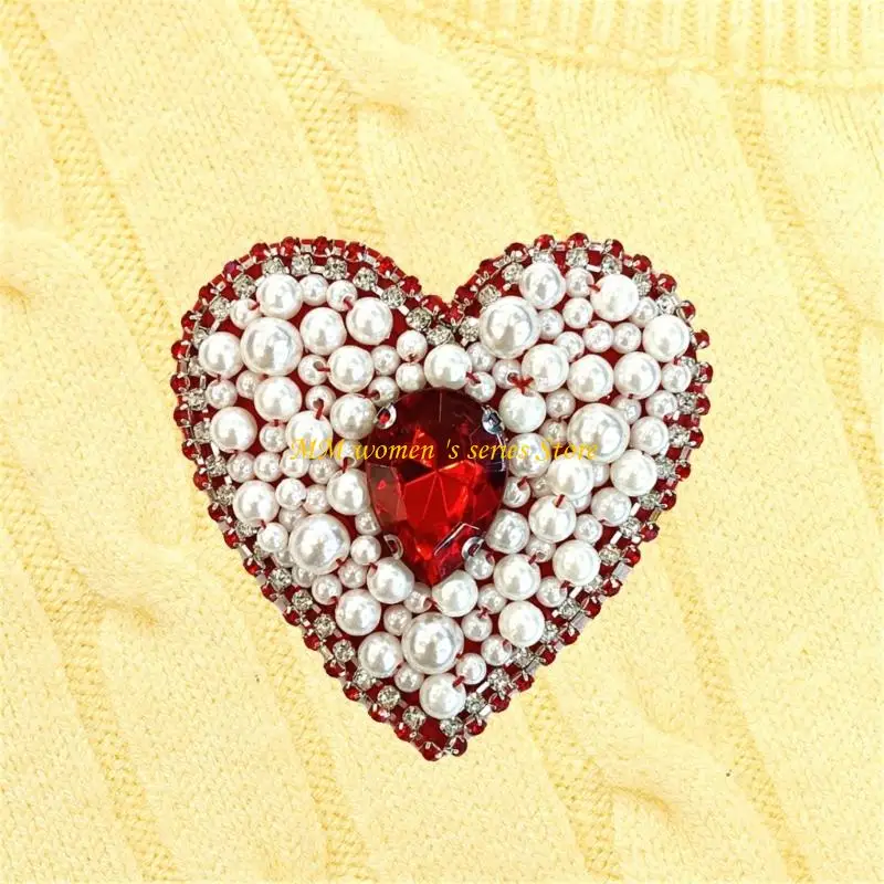 Q39C เลื่อมสีแดง applique เย็บหัวใจ applique แพทช์ศิลปะศิลปะสำหรับงานฝีมือ