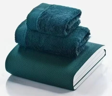 New long-staple cotton antibacterial pure cotton bath towel and face towel set for home use. Suitable for face washing and bath
