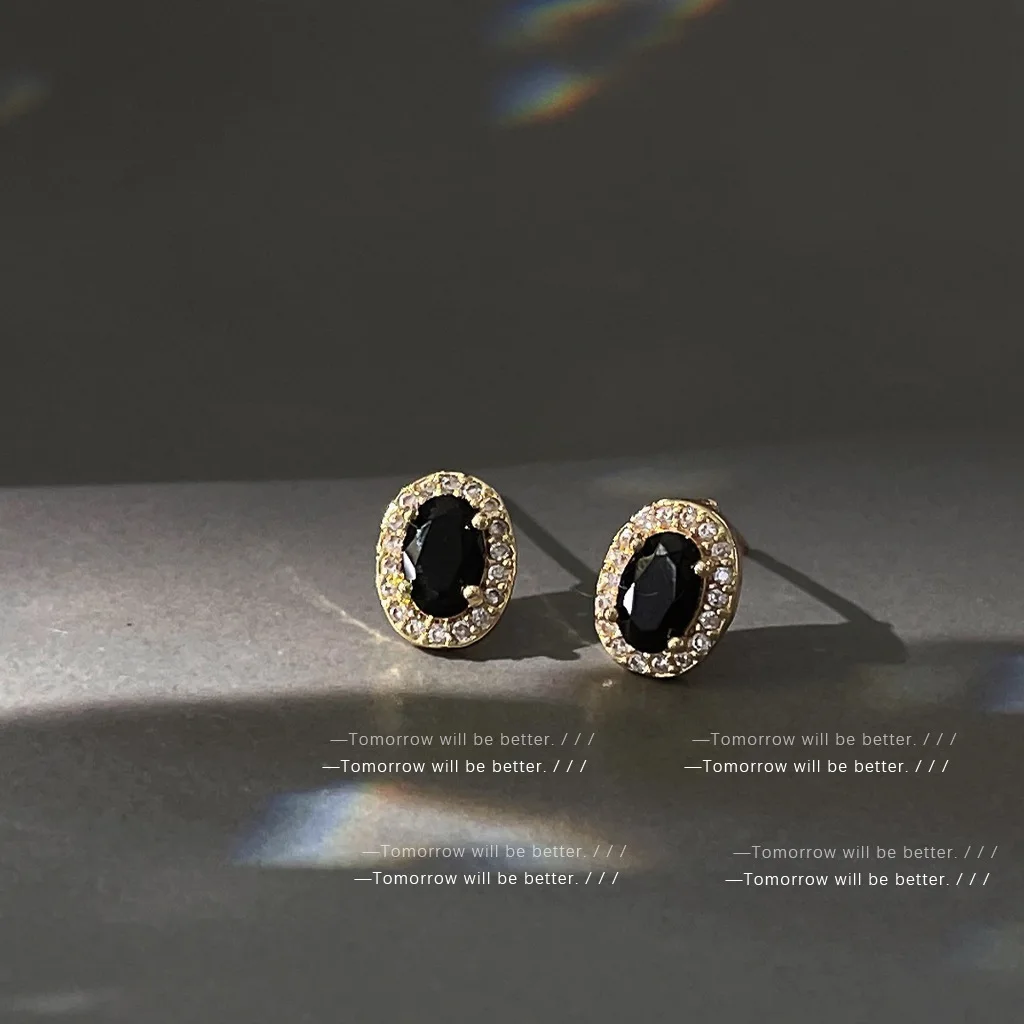 

Trendy Black Zircon Oval Earrings for Women Minimalist Korean Style Small Commuter Jewelry Wholesale