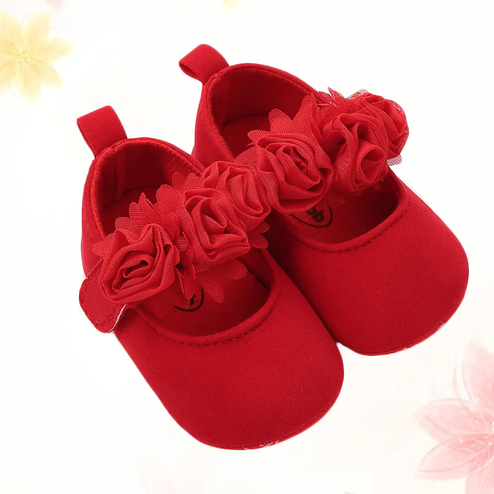 زوج واحد من أحذية الرقص للفتيات باللون الأحمر مع حزام برباط، عصرية ومريحة لممارسة الباليه والرقص