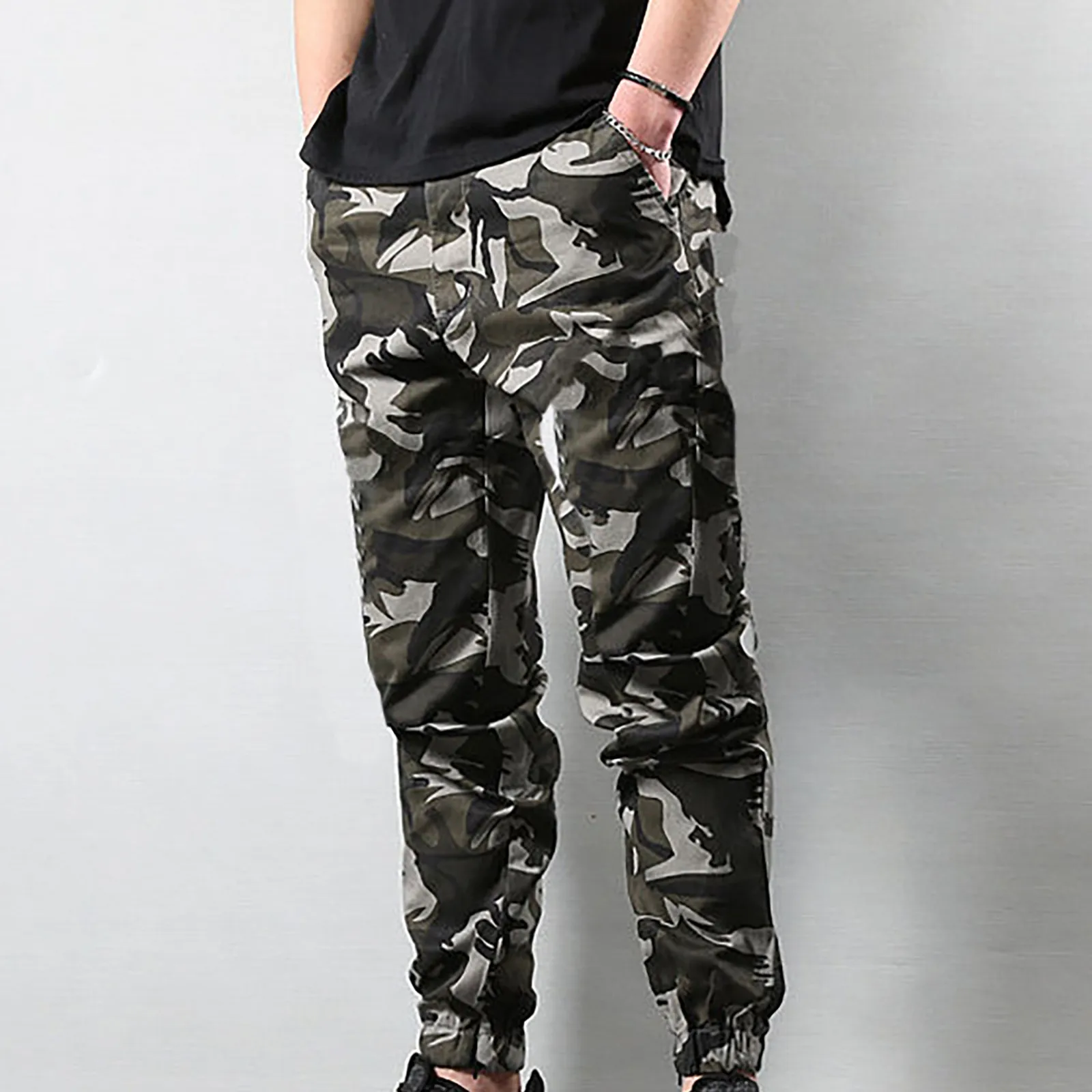 

Men Camouflage Sports Pants Elastic High Waist Drawstring Trousers Loose Outdoor Sports Leisure Trousers Sweatpants Pantalones