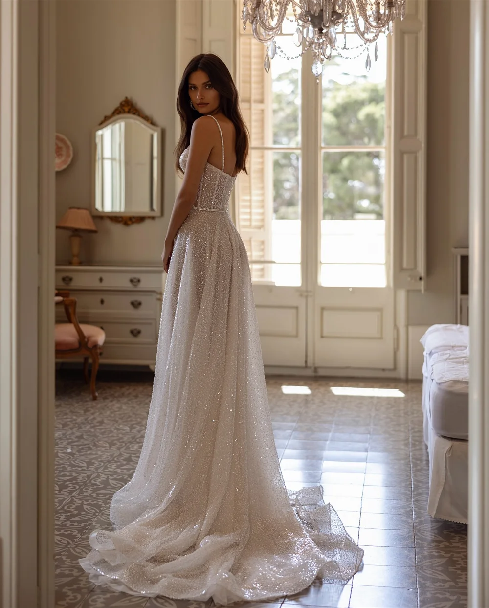 Tokyo Maßgeschneiderte weiße Brautkleider mit Spaghettiträgern, elegante, ärmellose Tüll-Brautkleider 2025, A-Linien-Hochzeitskleider mit Reißverschluss hinten