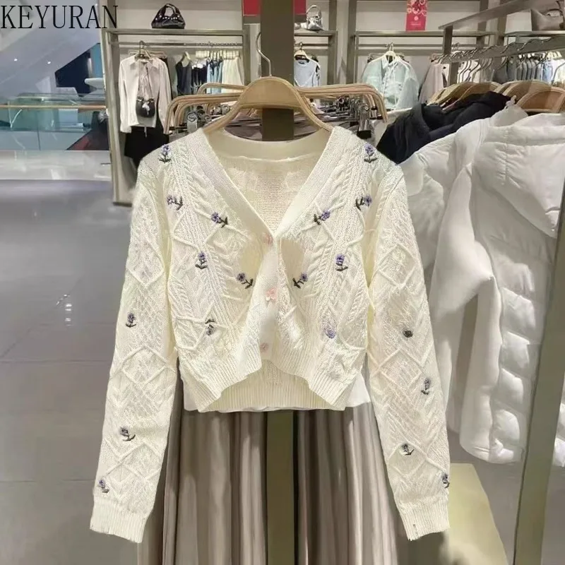 

Милый вязаный кардиган с цветочной вышивкой, укороченный свитер для женщин, осень-зима 202, корейская мода, винтажная женская одежда в стиле каваи