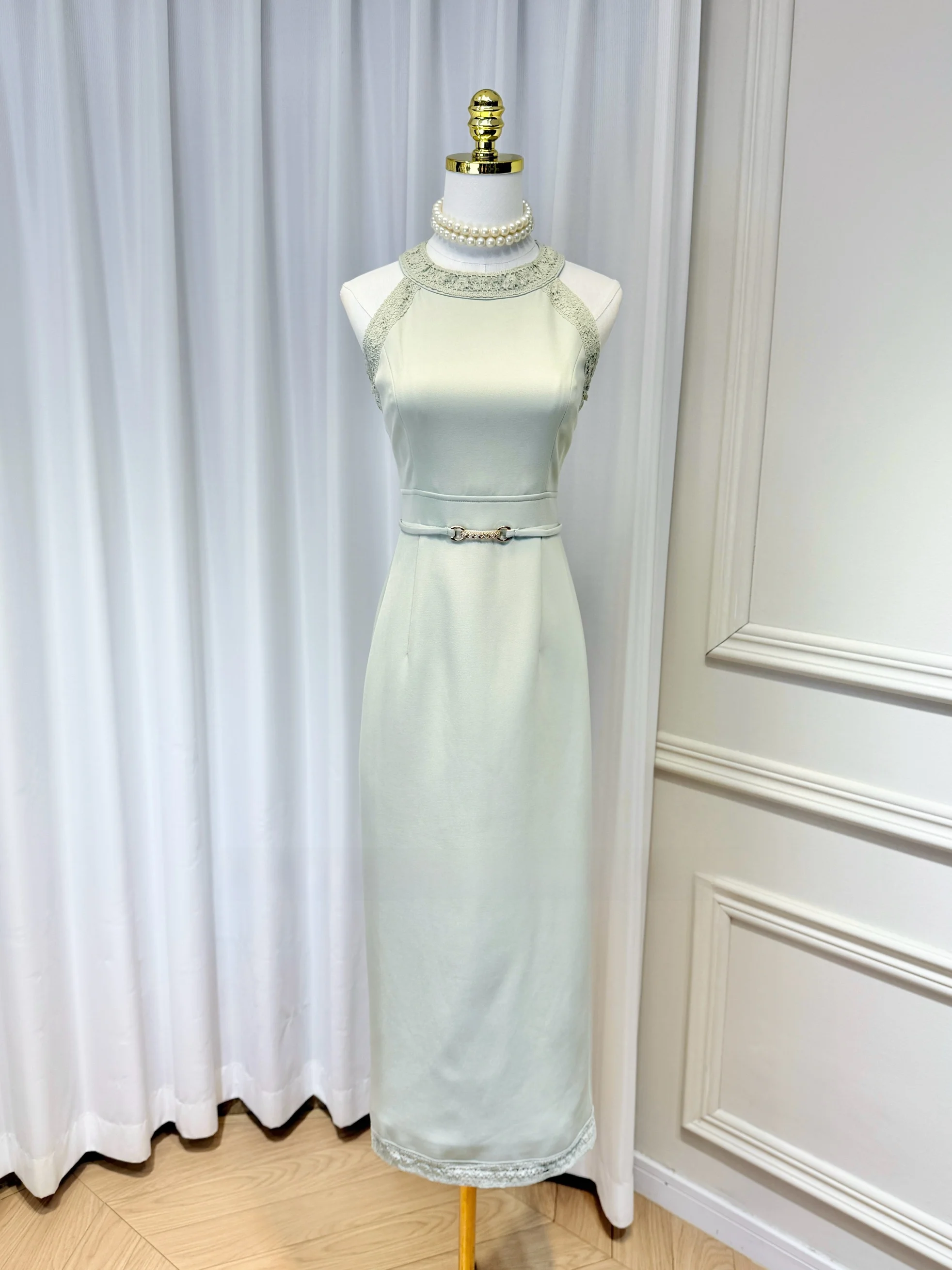 

Ele Chinese Sle Long Skirt with Side Slit Slimming Metal Bule Closure Revamped Vintage Neline Lace Trim Floor Length