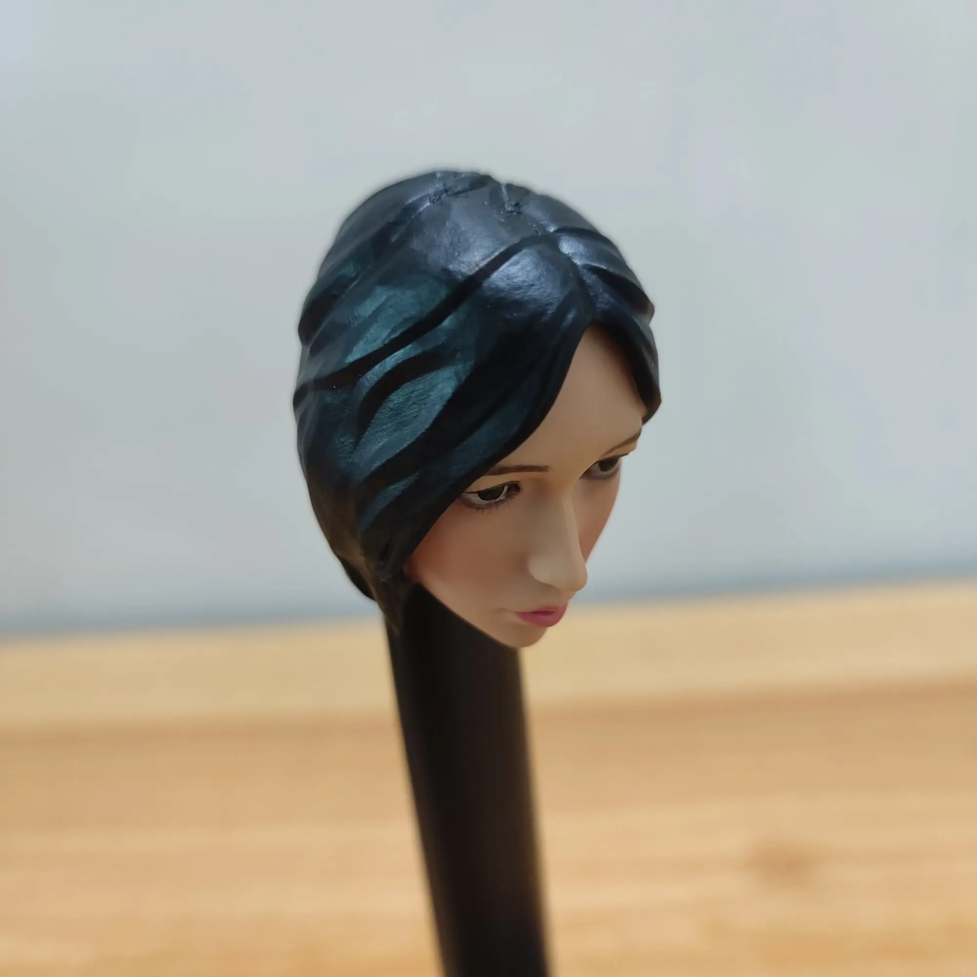 ในสต็อก KUMIK 1/6 Scale หญิง Headsculpt KM16-25 ยางสีดําผมหัวแกะสลักรุ่น F 12 นิ้ว Body Action Figure สะสม